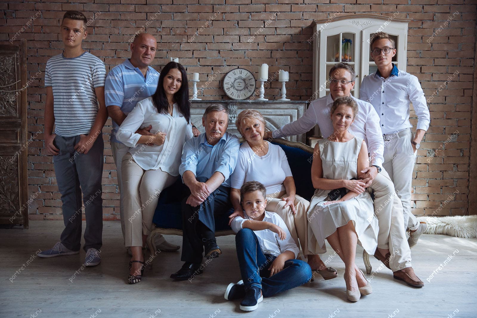 Фотографии больших семей. Большая семья. Семейный портрет. Портрет большой семьи. Фотосессия большой семьи.